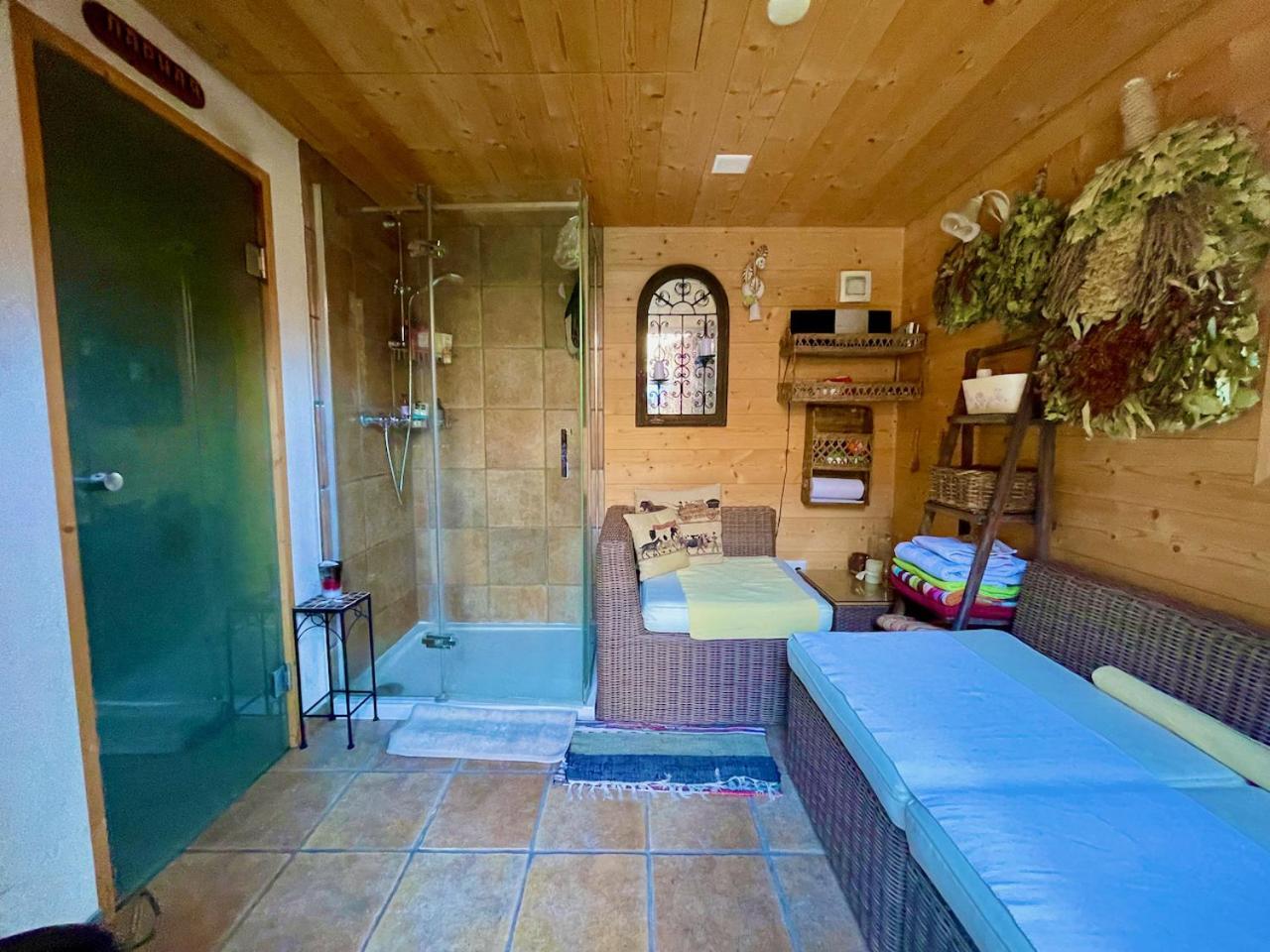 Doodle'S Amazing Chalet -Walensee - Flumserberg - Churfirsten - Heidiland - Pool - Sauna Mols Exterior foto